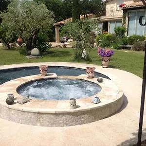 Le Lutin Sur Le Toit Bed & Breakfast