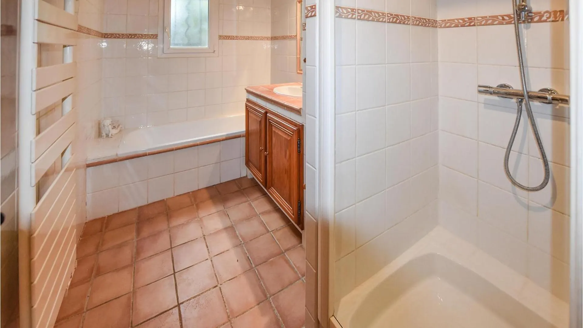 Amazing Home In Mazan With Kitchen 0*,